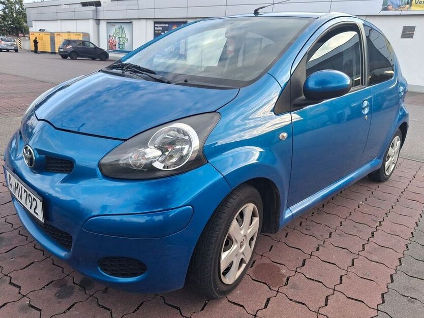 Aygo (X)