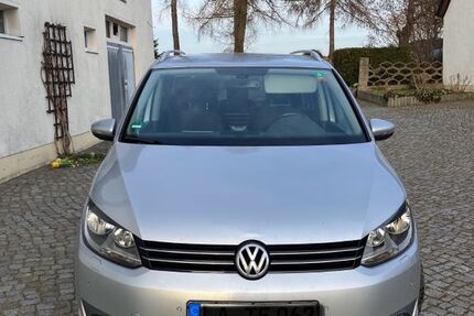 VW Touran 257.000 km 7.100 &euro; Steina 01920