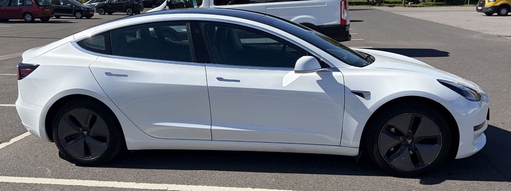 Tesla Model 3 99.800 km 22.999 &euro; Hürth 50354