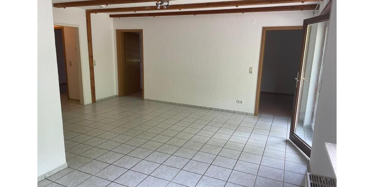 Erdgeschoßwohnung Gundelsheim - 4 Zimmer, 72 m&sup2;, 255.000&euro; | Angebot:27003099