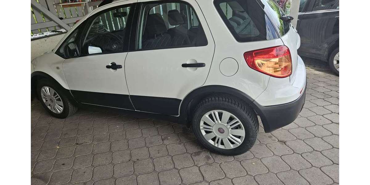 Fiat Sedici 97.300 km 4.550 &euro; Feldkirchen-Westerham 83620