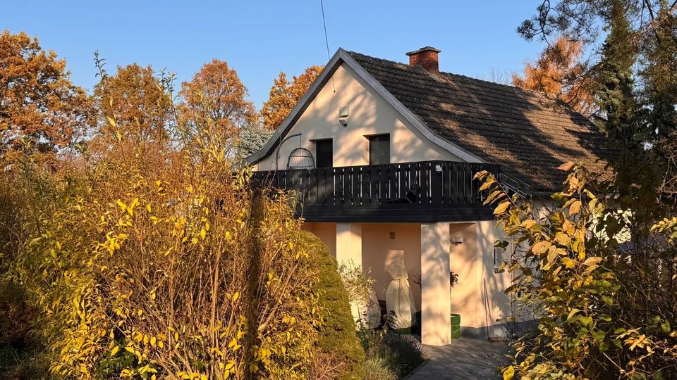 Großzügiges Einfamilienhaus mieten Siebenlehn mit Einliegerwohnung in Alleinlage 7 zimmer