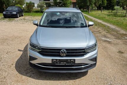 VW Tiguan 157.329 km 21.250 &euro; Tacherting 83342