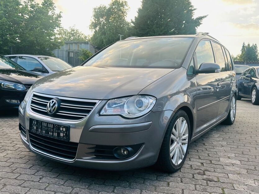 VW Touran 177.000 km 5.500 € Geesthacht 21502
