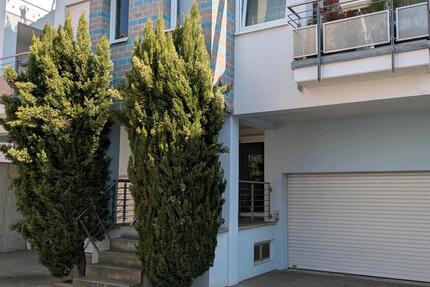 3.5 Zimmer Whg. Ink. 2 Garagenplätze Bitte keine Makleranfragen