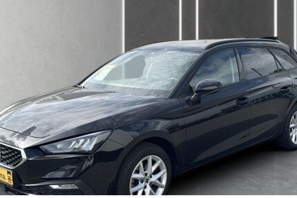 Seat Leon 55.374 km 22.689 &euro; Berlin 13581