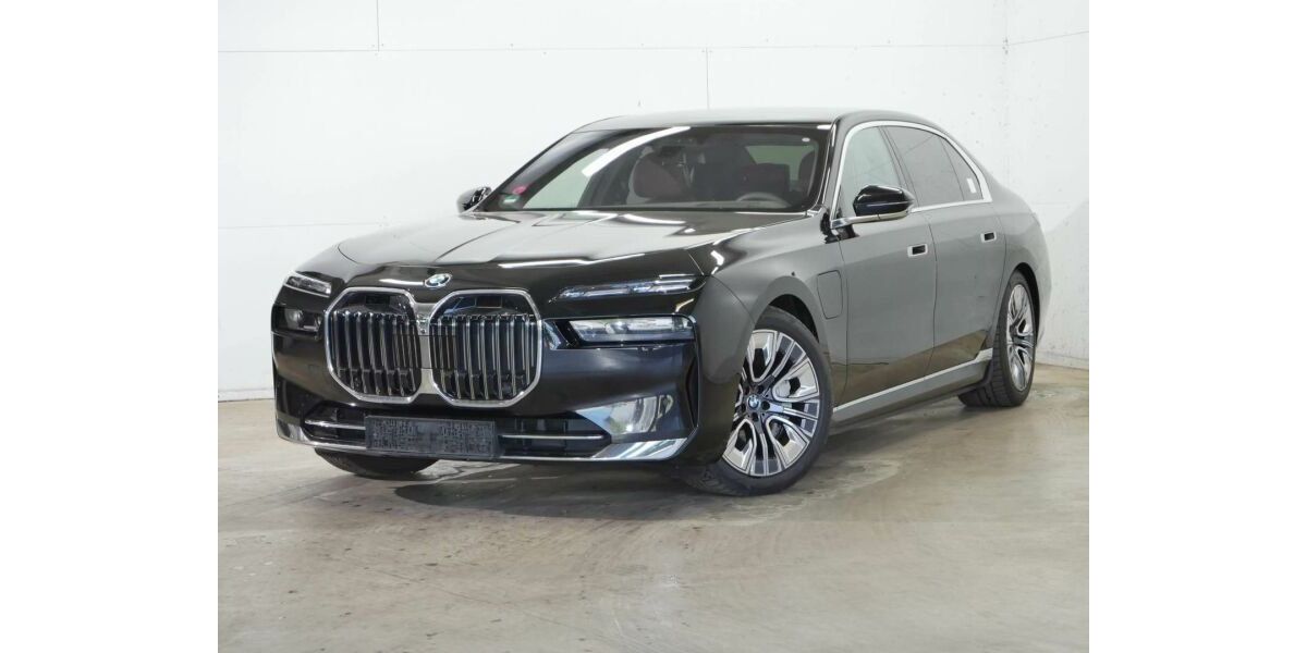 BMW 750 95.100 km 74.840 &euro; Paderborn 33100