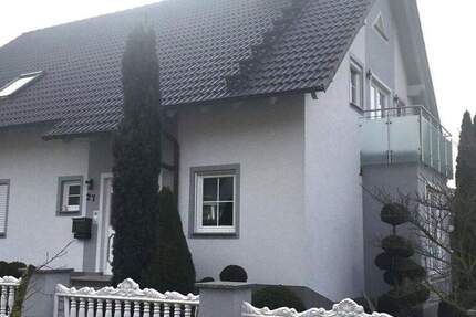 Haus Mainleus - 8 Zimmer, 210 m&sup2;, 595.000&euro; | Angebot:24623098