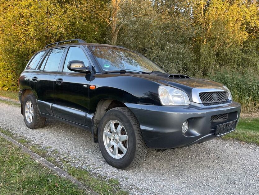 Hyundai SANTA FE 229.000 km 2.490 € Bremen 28197