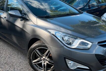 Hyundai i40 127.285 km 7.990 &euro; Berlin 13089