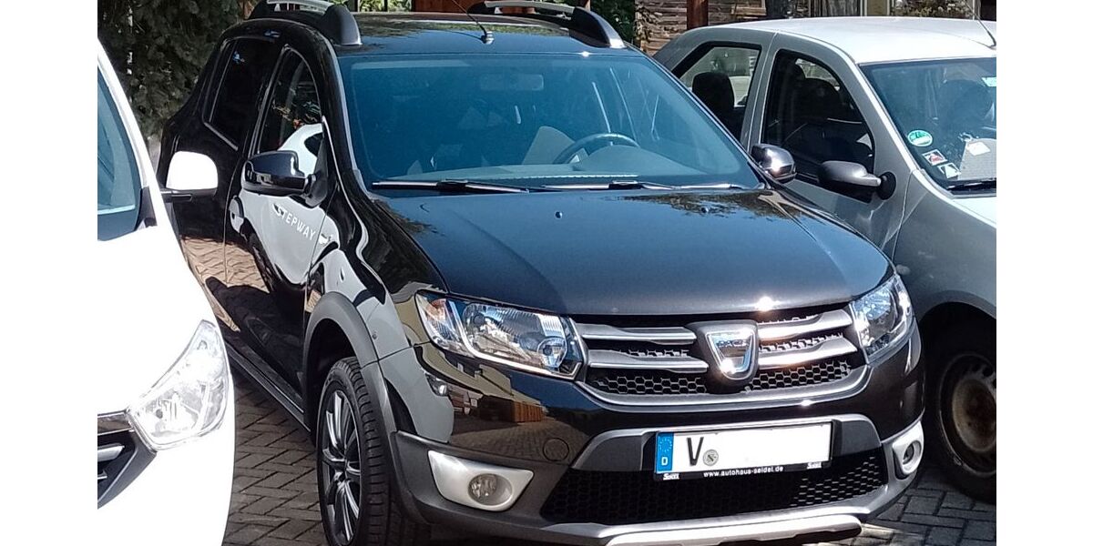 Dacia Sandero 85.000 km 9.900 &euro; Auerbach 08209