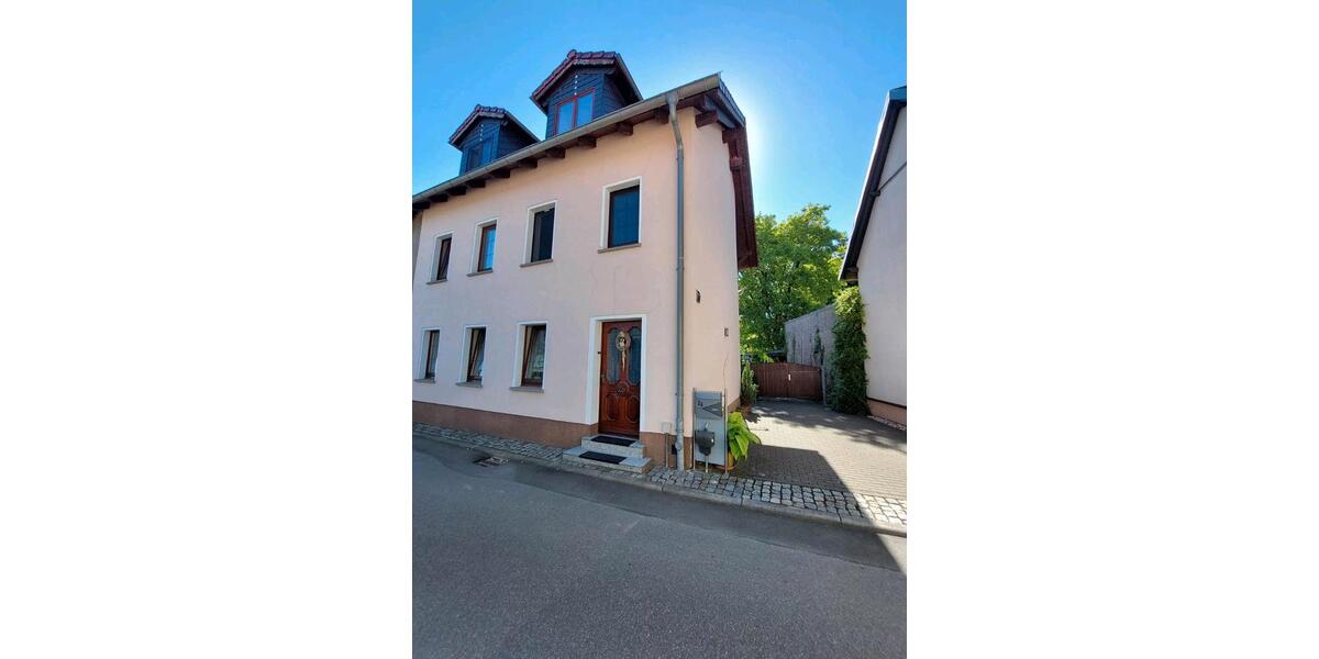 Reihenhaus Lucka - 6 Zimmer, 200 m&sup2;, 399.000&euro; | Angebot:27247186