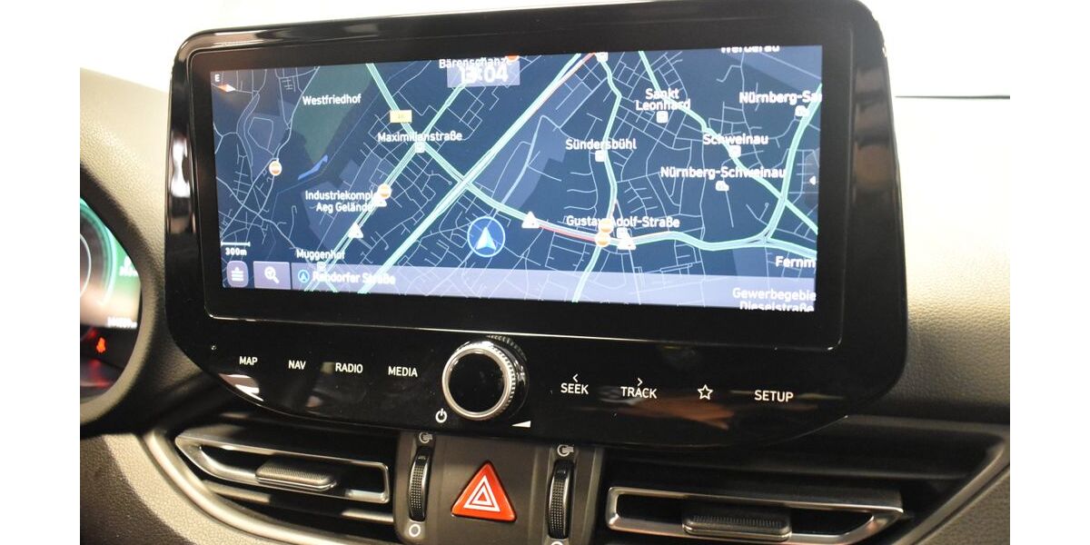 Hyundai i30 143.563 km 13.370 &euro; Nürnberg 90431