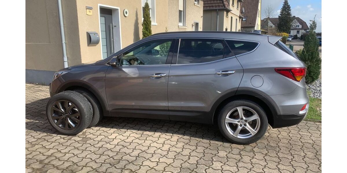 Hyundai SANTA FE 126.000 km 18.500 &euro; Hamm 59071