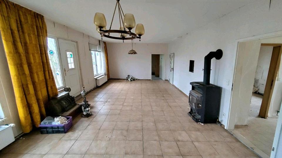 Mehrfamilienhaus, Wohnhaus Wurster Nordseeküste - 8 Zimmer, 180 m&sup2;, 120.000&euro; | Angebot:26222004