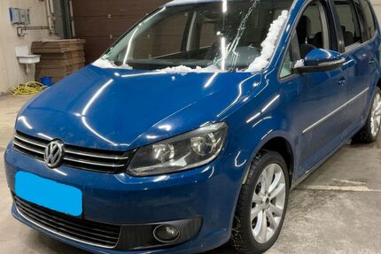 VW Touran 217.586 km 3.500 &euro; Paderborn 33106