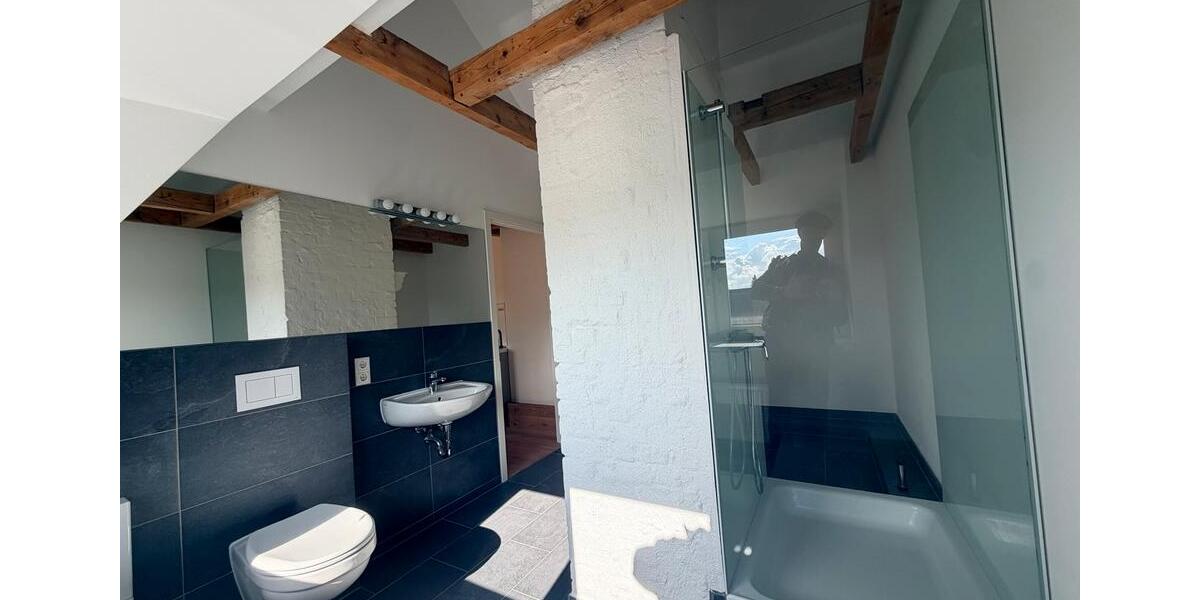 Dachgeschoßwohnung Kiel Schreventeich - 3 Zimmer, 85 m&sup2;, 345.000&euro; | Angebot:27428047