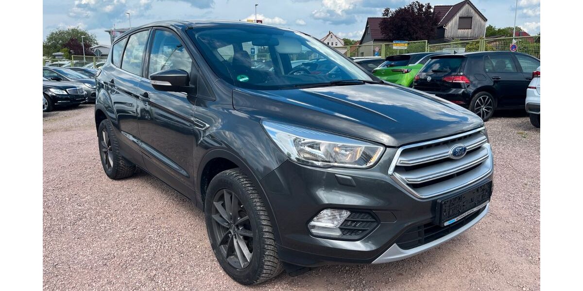 Ford Kuga 114.000 km 8.500 &euro; Waltershausen 99880