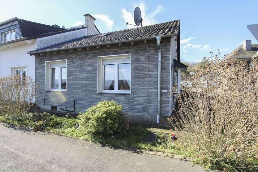 Haus zum Kaufen in Bonn 228.000 € 86.17 m²