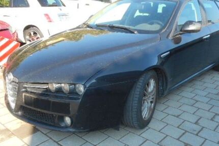 Alfa Romeo 159 225.000 km 1.999 &euro; Ernsgaden 85119