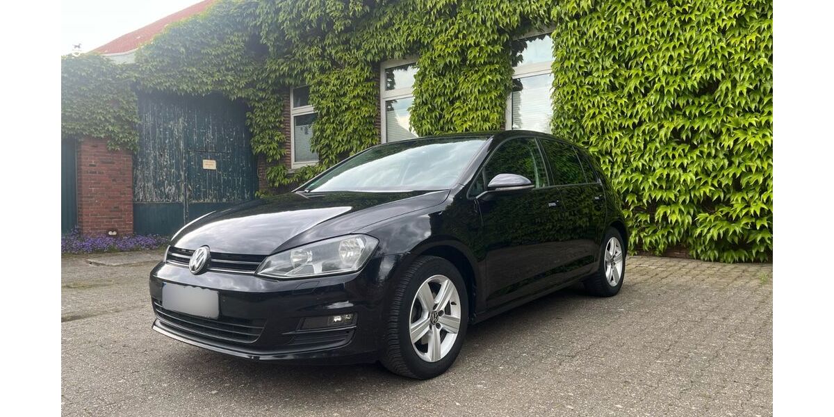 VW Golf 135.036 km 7.490 &euro; Moormerland 26802