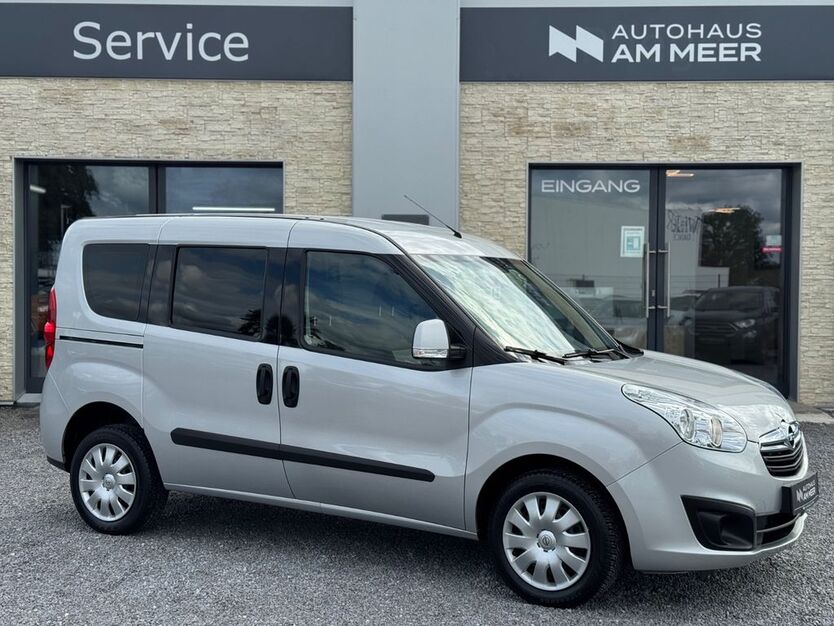 Opel Combo 61.000 km 11.999 € Sande 26452