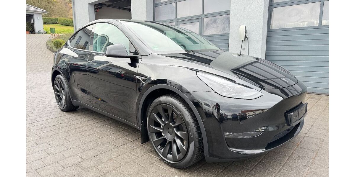 Tesla Model Y 99.900 km 29.950 &euro; Tünsdorf 66693