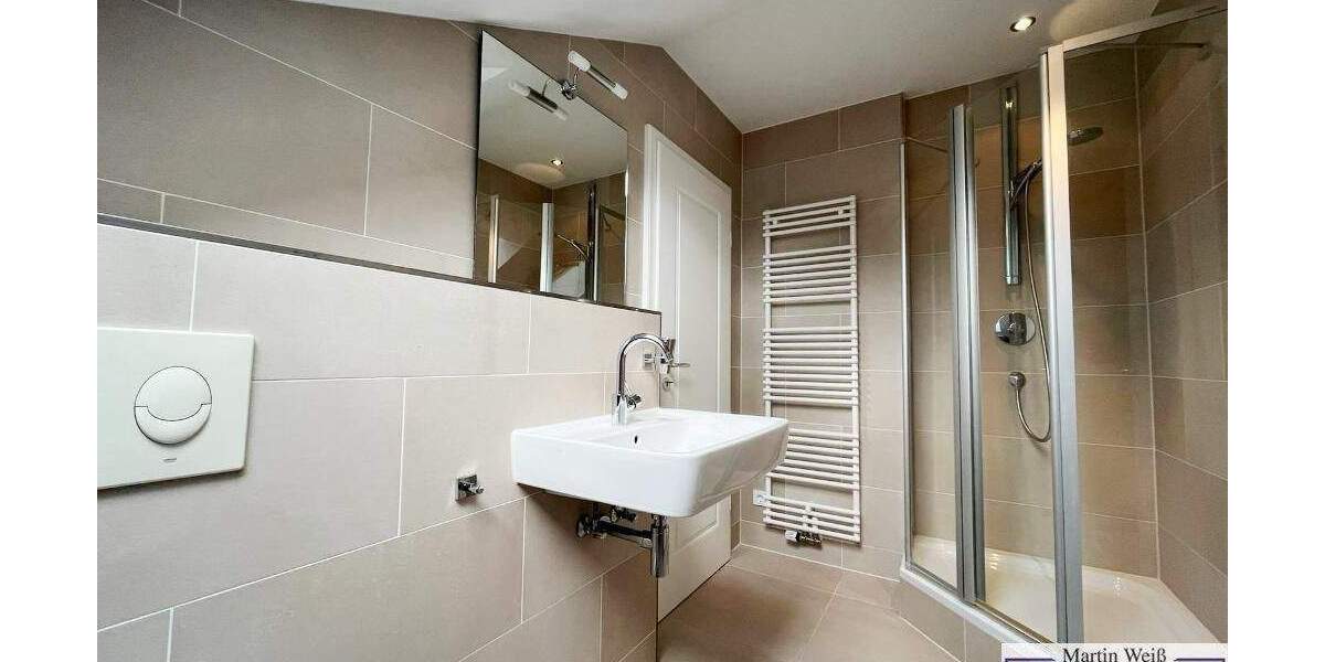 Doppelhaushälfte Berg Maxhöhe - 5 Zimmer, 197 m&sup2;, 3.595&euro; | Angebot:25699587