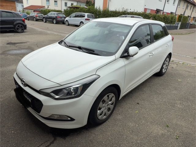 i20