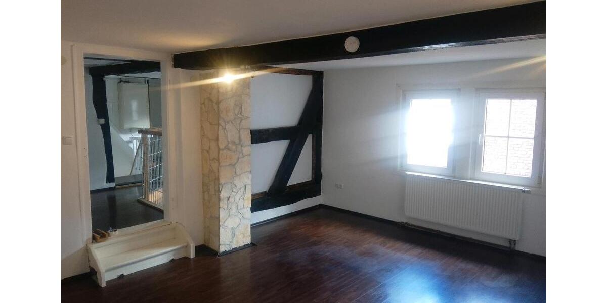 Etagenwohnung Gladenbach - 4 Zimmer, 142 m&sup2;, 1.200&euro; | Angebot:26397959