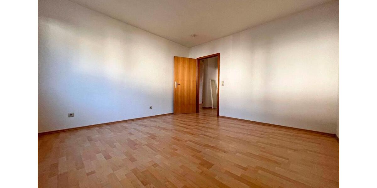 2 Zimmer Wohnung mit Balkon in Bischmisheim 2 zimmer