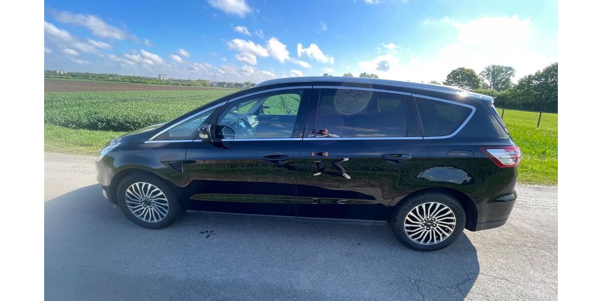 Ford S-Max 177.000 km 11.900 &euro; Beckum 59259