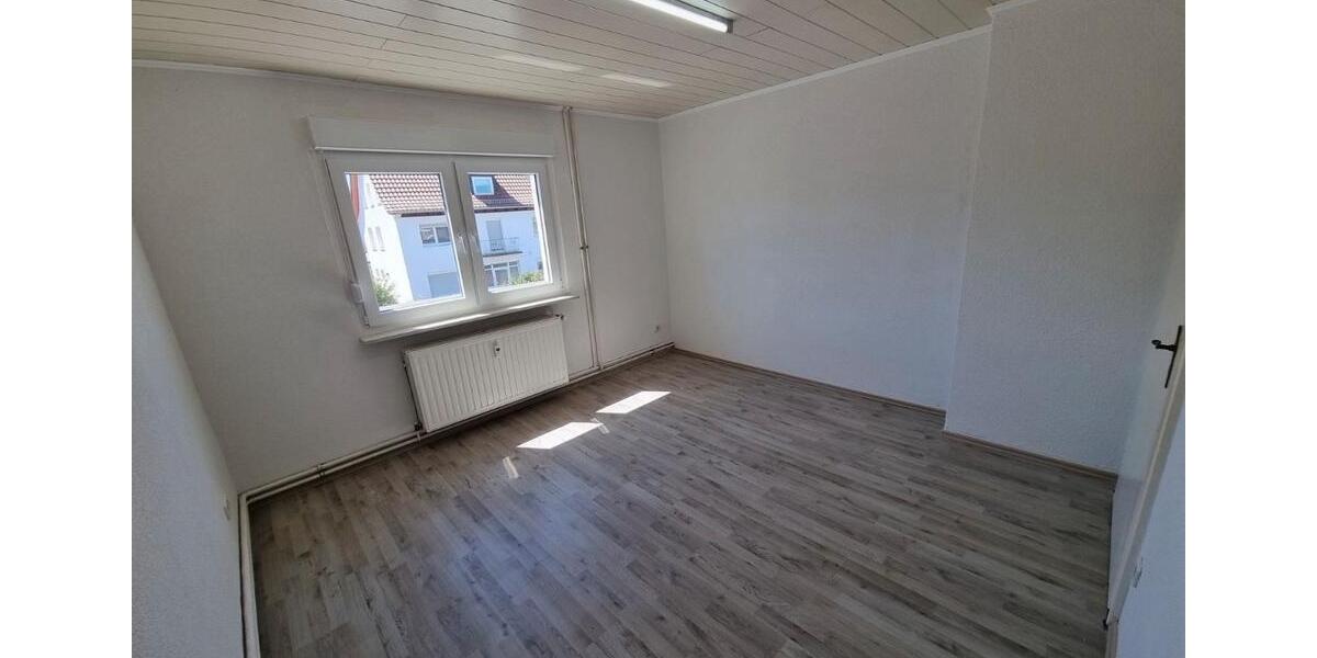 Etagenwohnung Bebra - 3 Zimmer, 60 m&sup2;, 650&euro; | Angebot:25293251