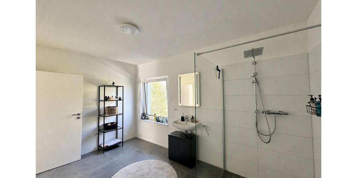 Einfamilienhaus Oldenburg Kreyenbrück - 3 Zimmer, 93 m&sup2;, 1.350&euro; | Angebot:26536736