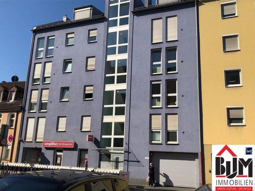 *Nürnberg-Johannis - neu renoviert - 2 Zimmer - Loggia - Stellplatz*