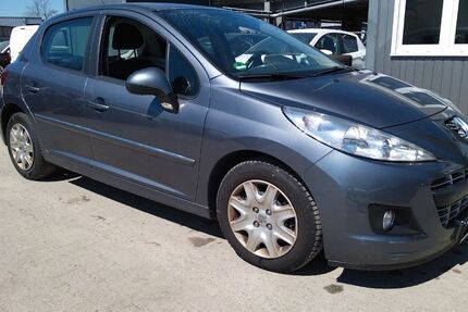 Peugeot 207 141.000 km 1.990 &euro; Diepoldshofen 88299