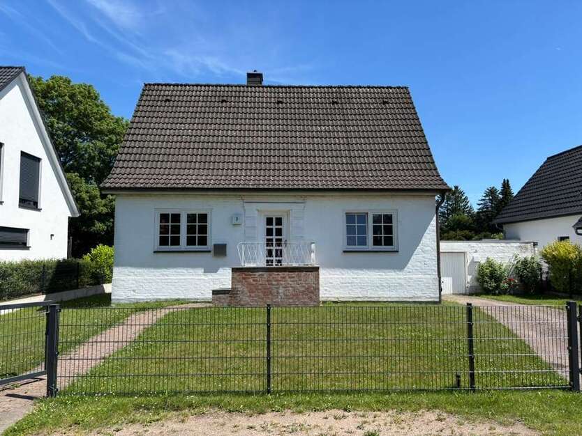 Haus zum Mieten in Hamburg-Wellingsbüttel 1.775 € 100 m²