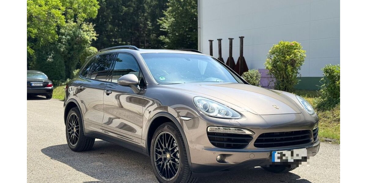 Porsche Cayenne 198.000 km 10.600 &euro; München 81549