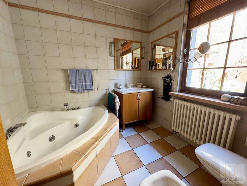 Wohnen und Arbeiten im Herzen von Rudolstadt - Stilvolles Stadthaus mit Garage und Wellnessbereich 5 zimmer