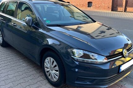 VW Golf 69.000 km 12.900 &euro; Frankfurt 65931