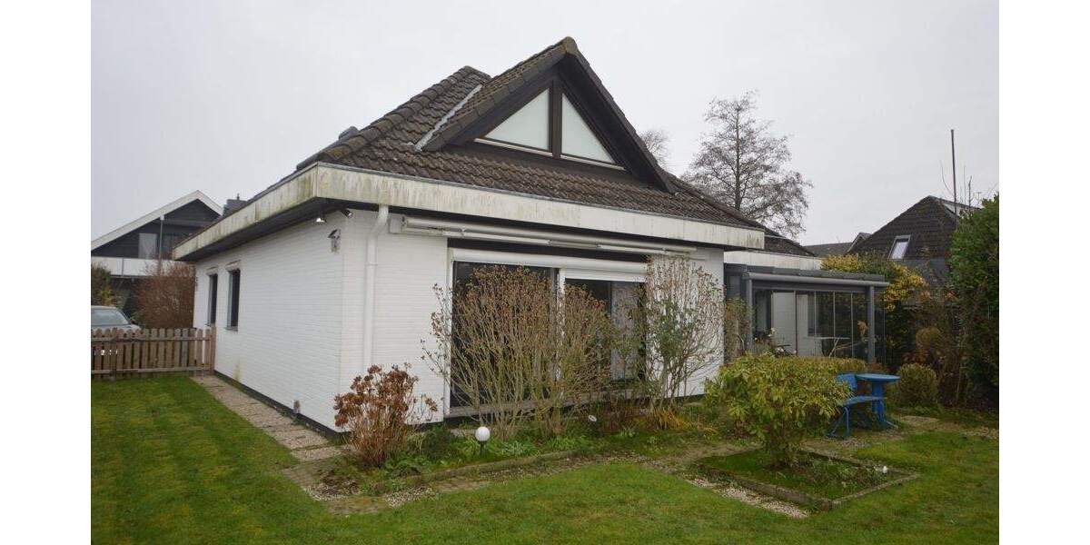 Gepflegtes Einfamilienhaus mit Einliegerwohnung in ruhiger Lage von Grünendeich! 6 zimmer