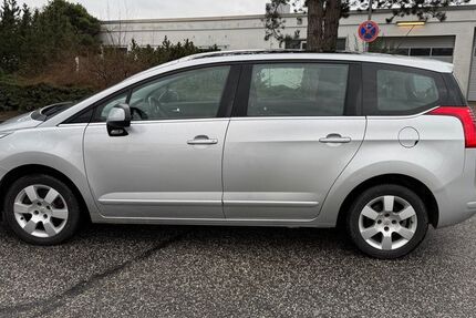 Peugeot 5008 125.623 km 2.590 € Barsbüttel 22885