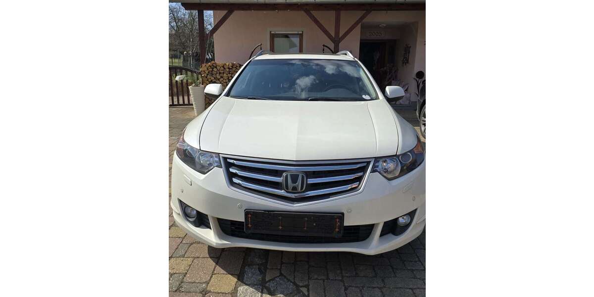 Honda Accord 143.000 km 17.499 &euro; Schwarznaußlitz (Obergurig) 02692