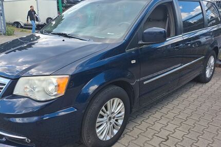 Lancia Voyager 240.000 km 4.900 &euro; Berlin 13627