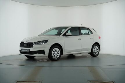 Skoda Fabia 32.041 km 14.889 &euro; Halle (Saale) 06126