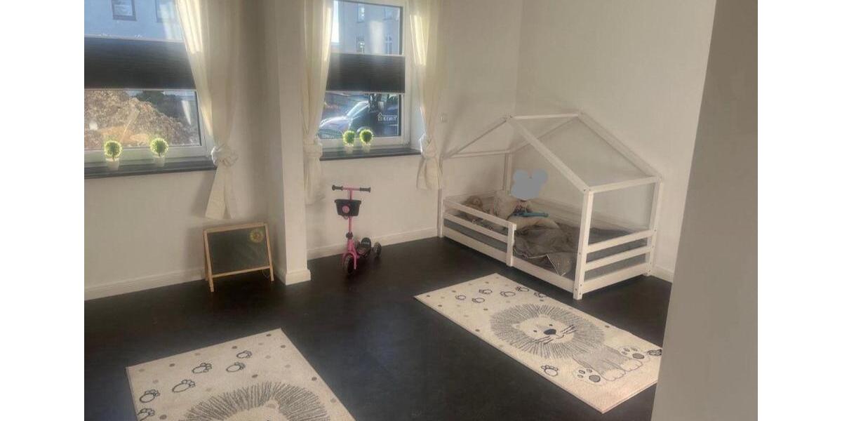Einfamilienhaus Eutin - 5 Zimmer, 260 m&sup2;, 450.000&euro; | Angebot:26083382