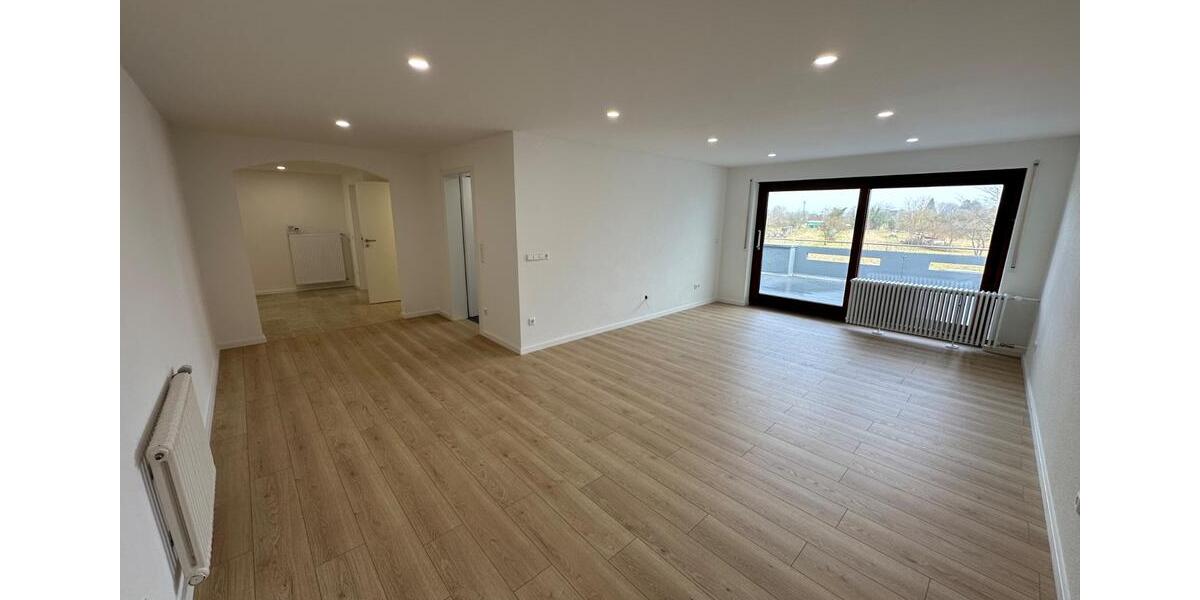Etagenwohnung Rastatt - 4.5 Zimmer, 145 m&sup2;, 1.450&euro; | Angebot:24873257