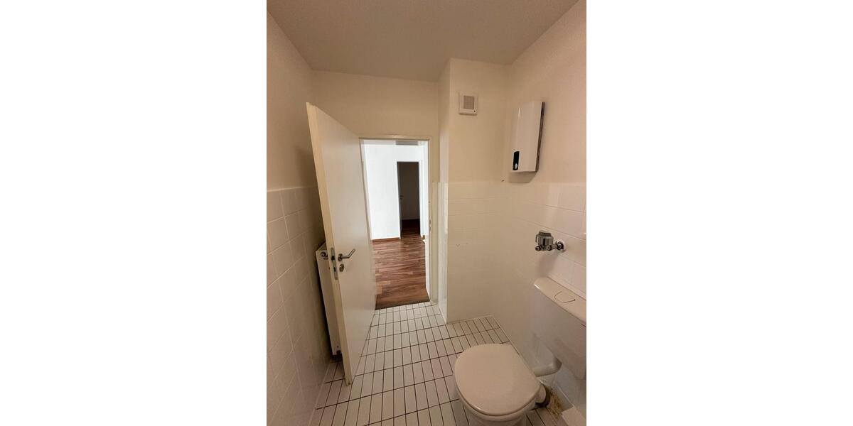 Etagenwohnung Eschweiler - 2 Zimmer, 65 m&sup2;, 650&euro; | Angebot:25567768