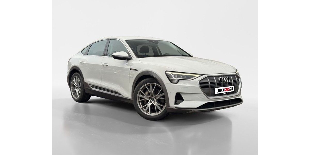 Audi e-tron 17.691 km 53.189 &euro; Berlin 10587