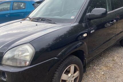 Hyundai TUCSON 202.000 km 2.490 &euro; Hanau 63452